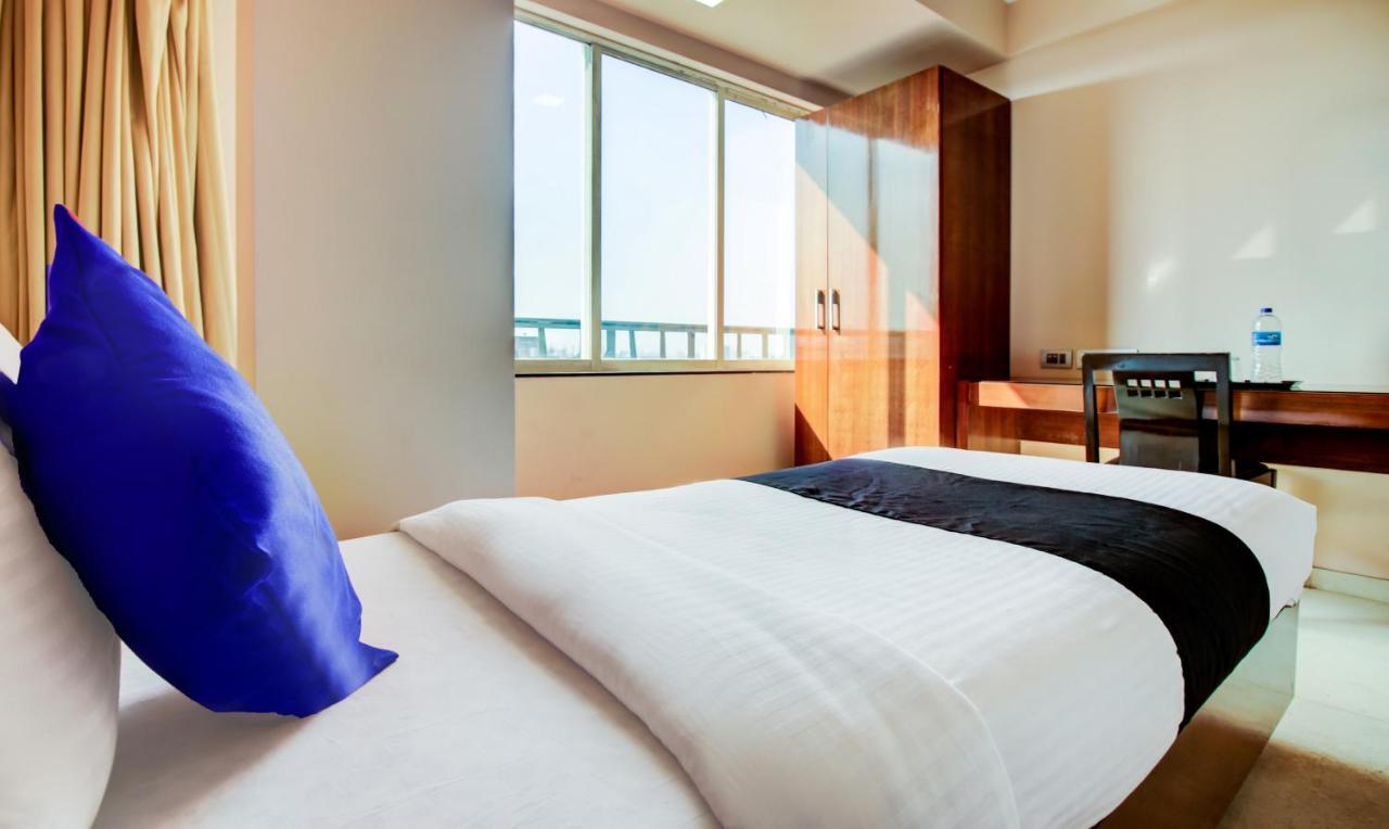 Hotel Imperial Residency 뭄바이 외부 사진
