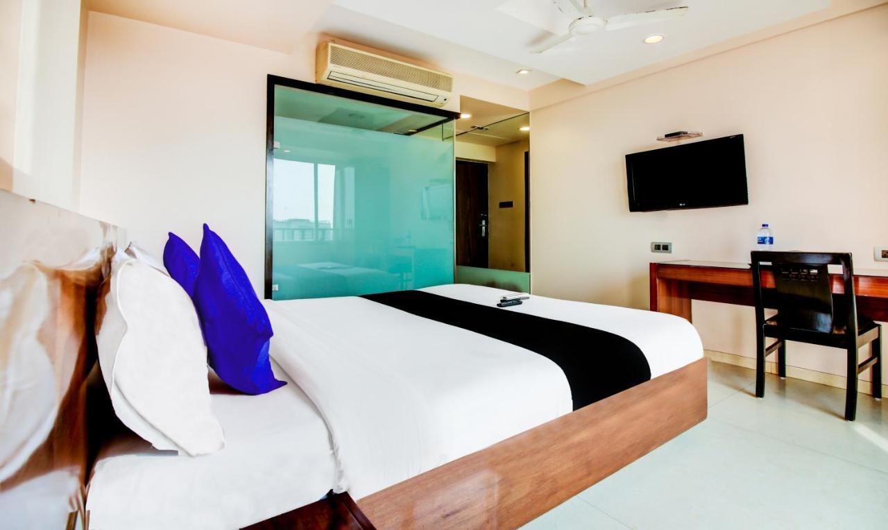 Hotel Imperial Residency 뭄바이 외부 사진